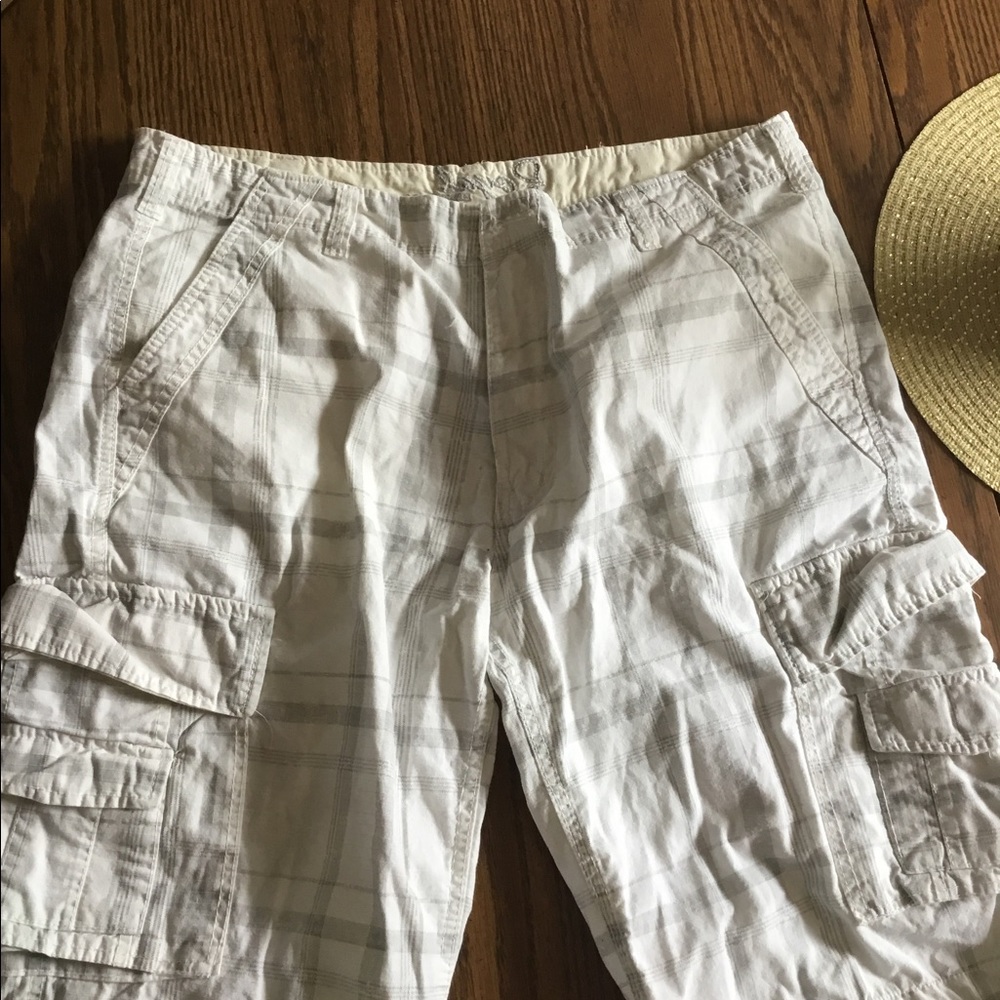 Men’s cargo shorts.